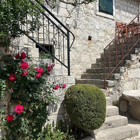 Apartment Lovre Topic Baška Voda Zewnętrze zdjęcie