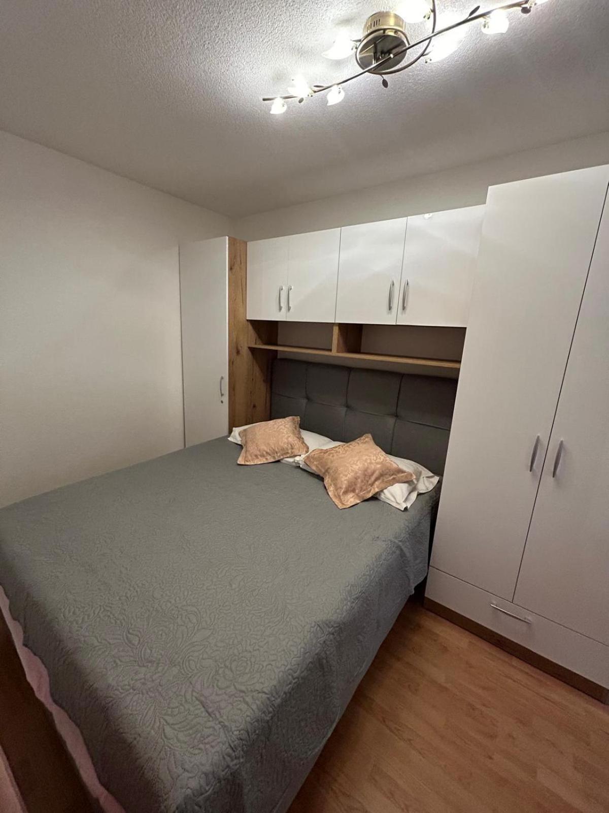 Apartment Lovre Topic Baška Voda Zewnętrze zdjęcie